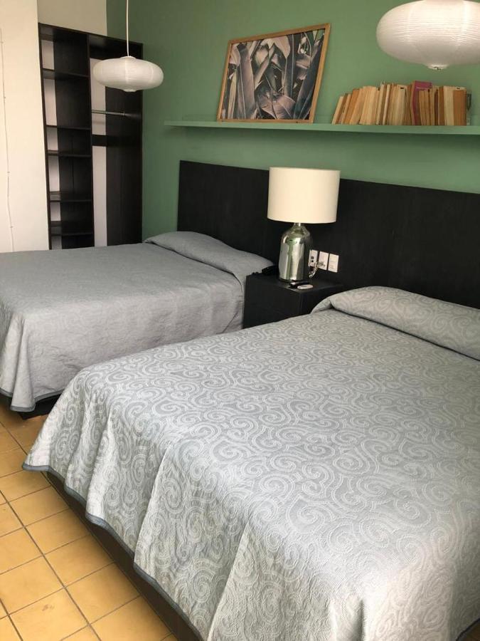 Meson San Felipe Aparthotel Guadalajara Bagian luar foto
