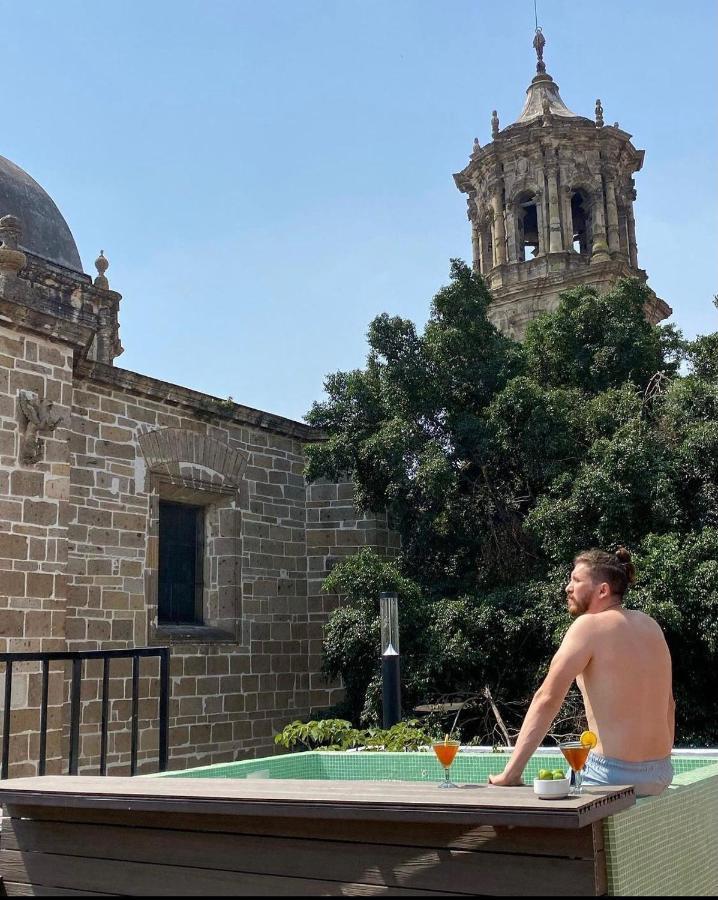 Meson San Felipe Aparthotel Guadalajara Bagian luar foto